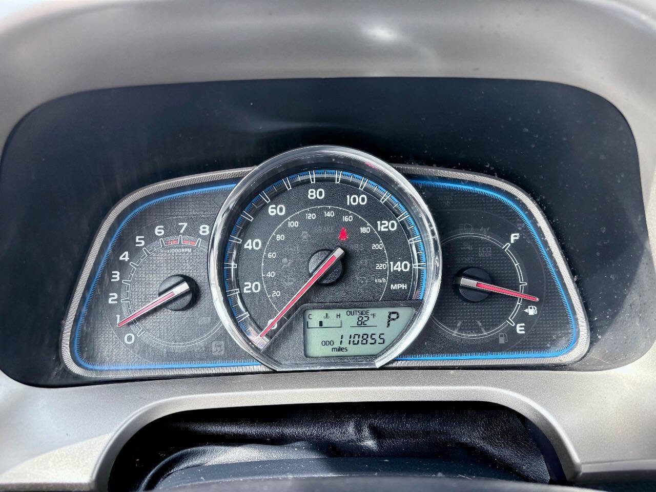Used 2015 Toyota RAV4 Limited w/ Technology Package image 19