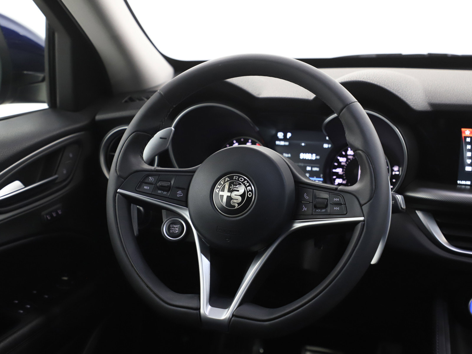 Used 2018 Alfa Romeo Stelvio Sport w/ Quick Order Package 22J Sport image 14
