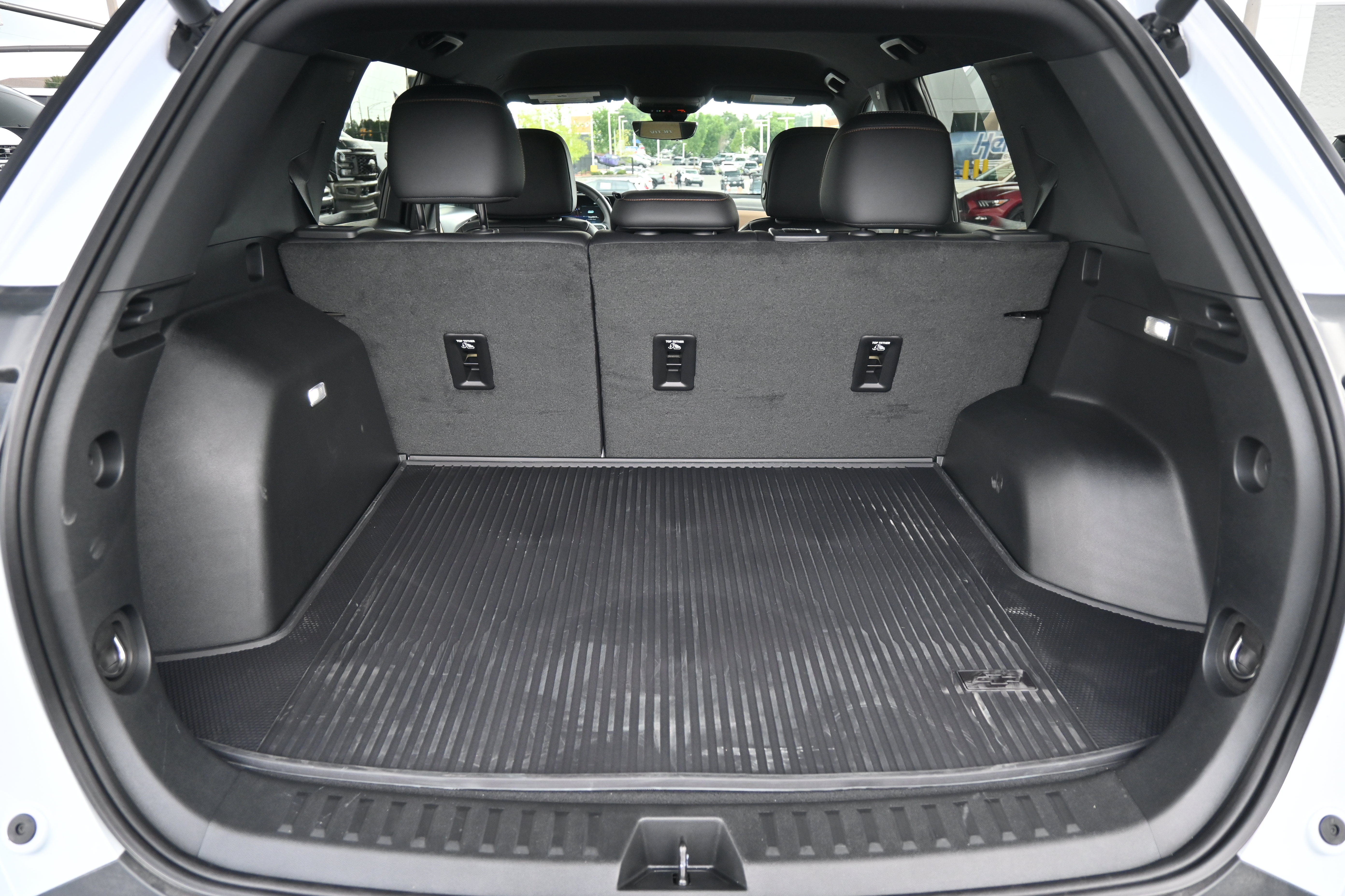 New 2026 Chevrolet Equinox ACTIV w/ Safety and Technology Package AWD/4WD image 32