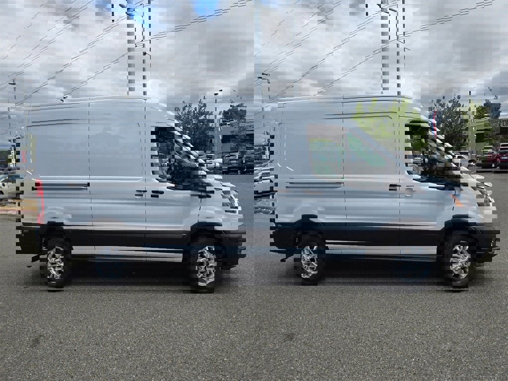 New 2025 Ford Transit 250 148 Medium Roof image 6