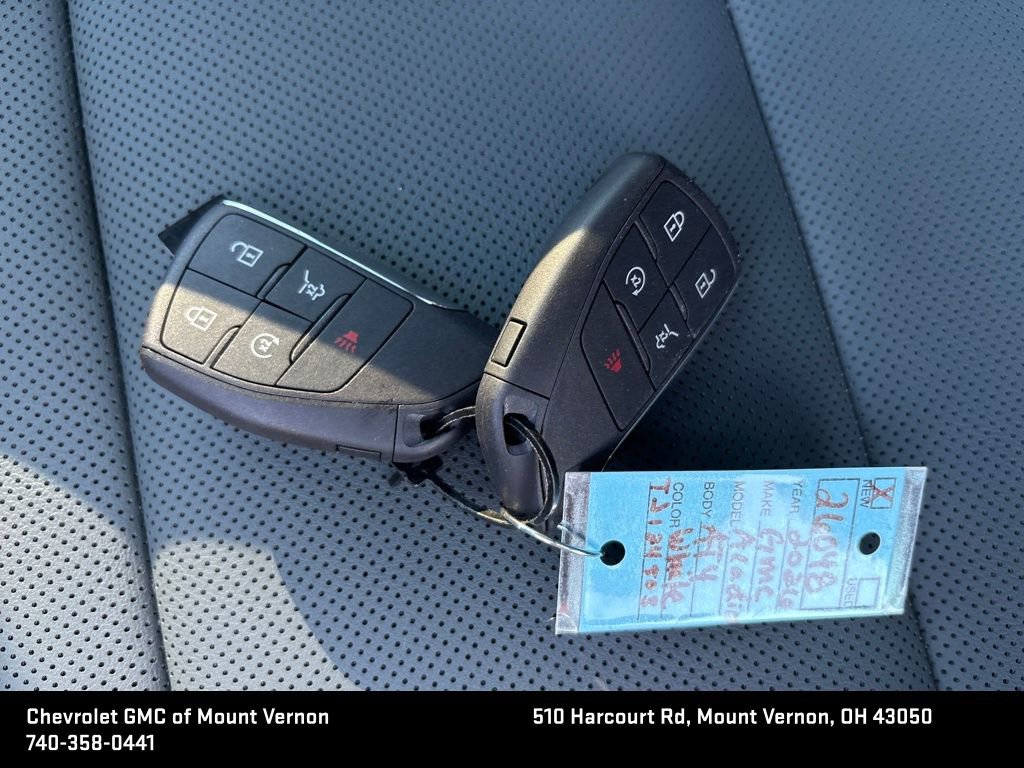 New 2026 GMC Acadia AT4 w/ LPO, Floor Liner Package image 26