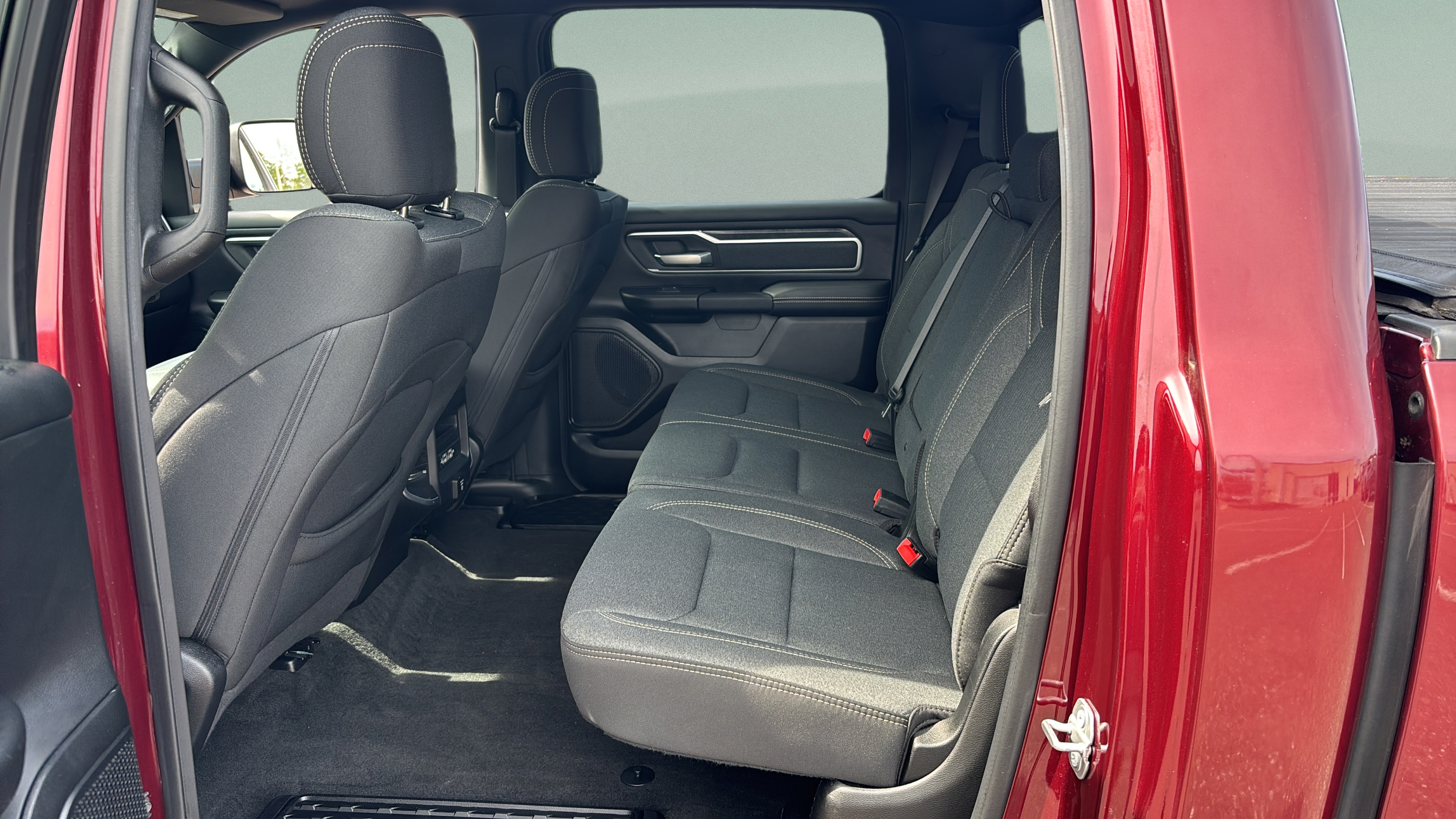 Used 2020 RAM 1500 Big Horn AWD/4WD image 10