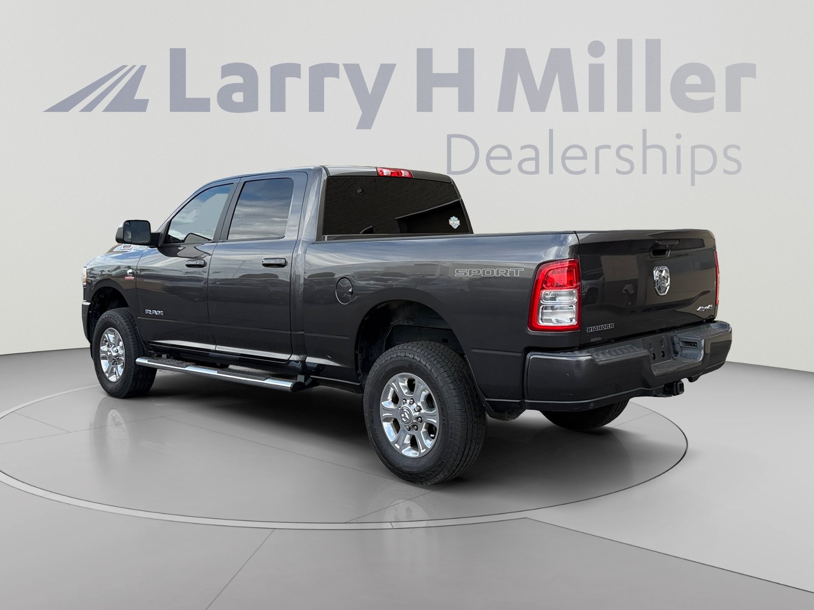 Used 2021 RAM 2500 Big Horn w/ Level 1 Equipment Group AWD/4WD image 3