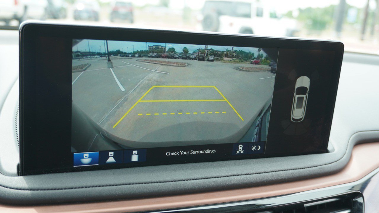 Used 2025 Acura MDX w/ Technology Package AWD/4WD image 18