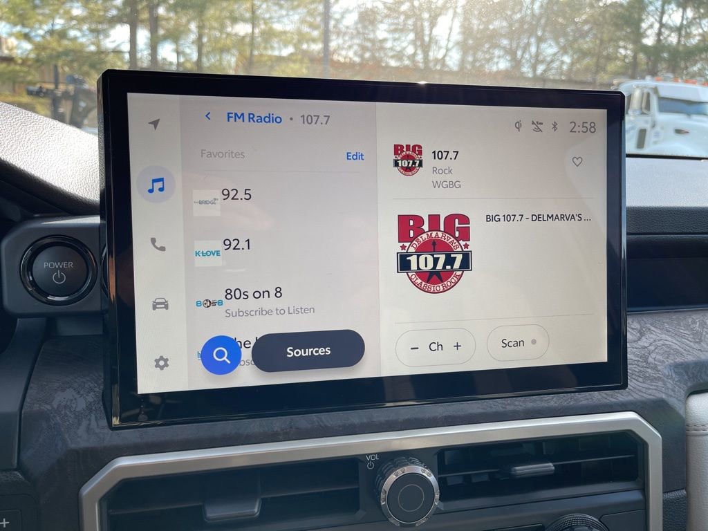 Used 2025 Toyota Tacoma Limited image 12