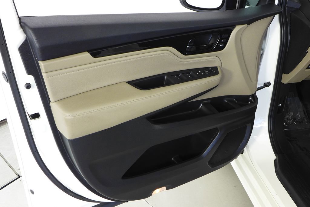 Used 2019 Honda Odyssey Elite image 11