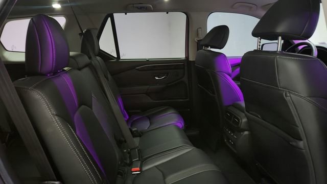 Used 2025 Honda Pilot EX-L image 19