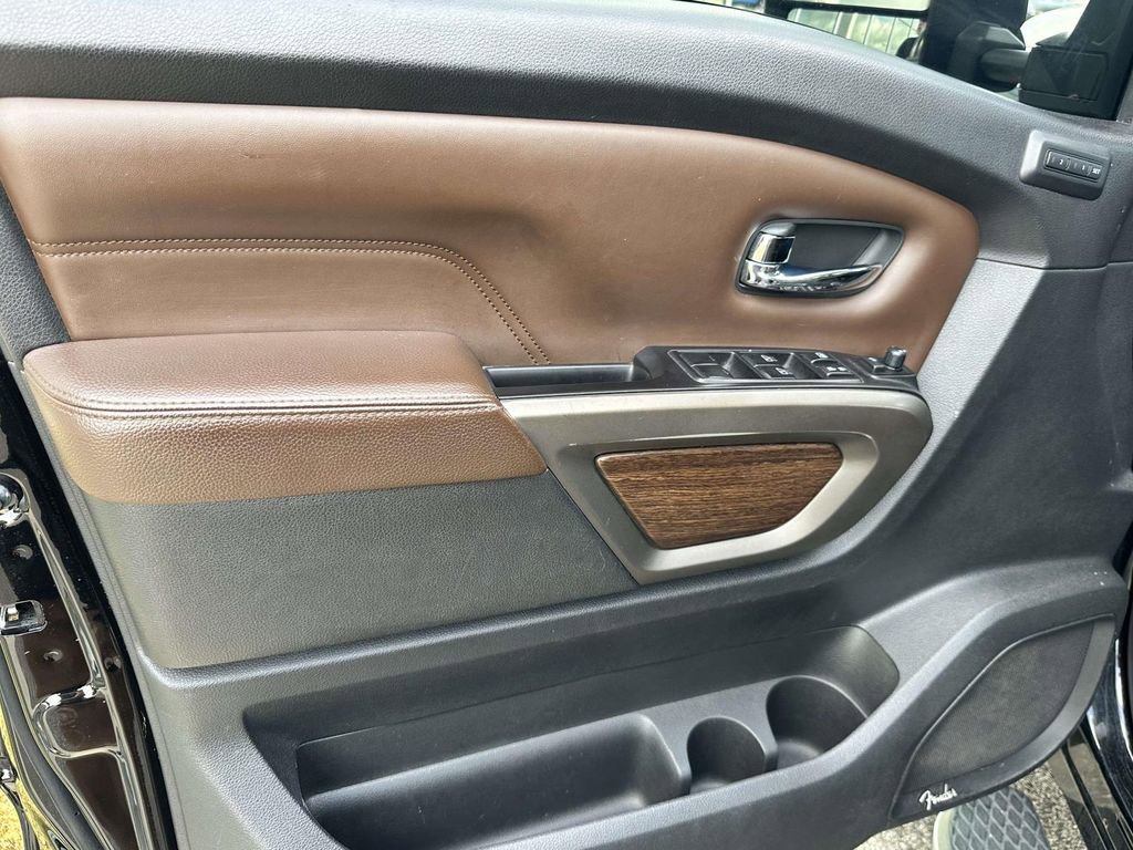 Used 2021 Nissan Titan Platinum Reserve RWD image 21