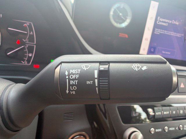 Certified 2025 Lexus ES 350 w/ Accessory Package (Z2) FWD image 23