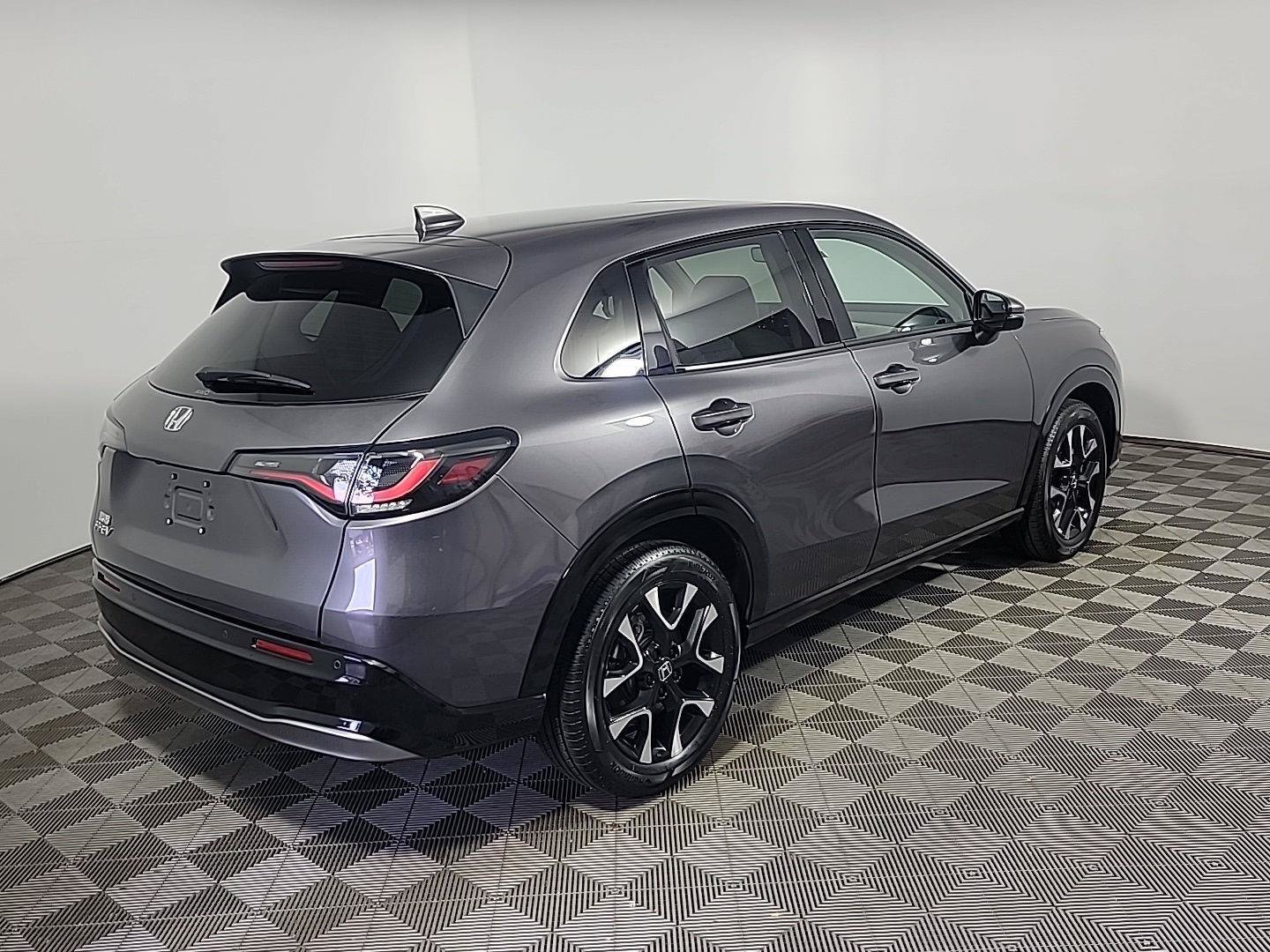 Certified 2026 Honda HR-V EX-L image 4