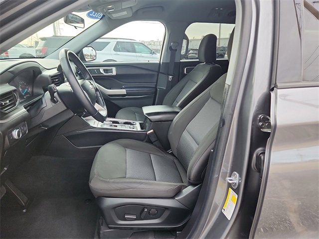 Used 2022 Ford Explorer XLT w/ Class IV Trailer Tow Package image 8