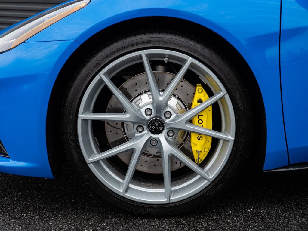Used 2025 Lotus Emira image 30
