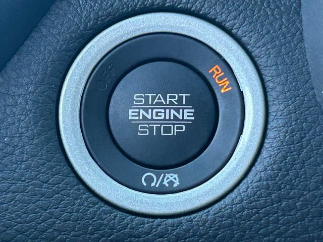 Used 2025 RAM 1500 Laramie AWD/4WD image 21
