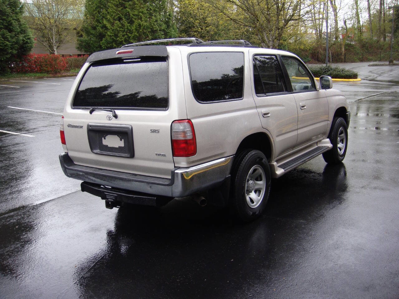 Used 2000 Toyota 4Runner SR5 image 7