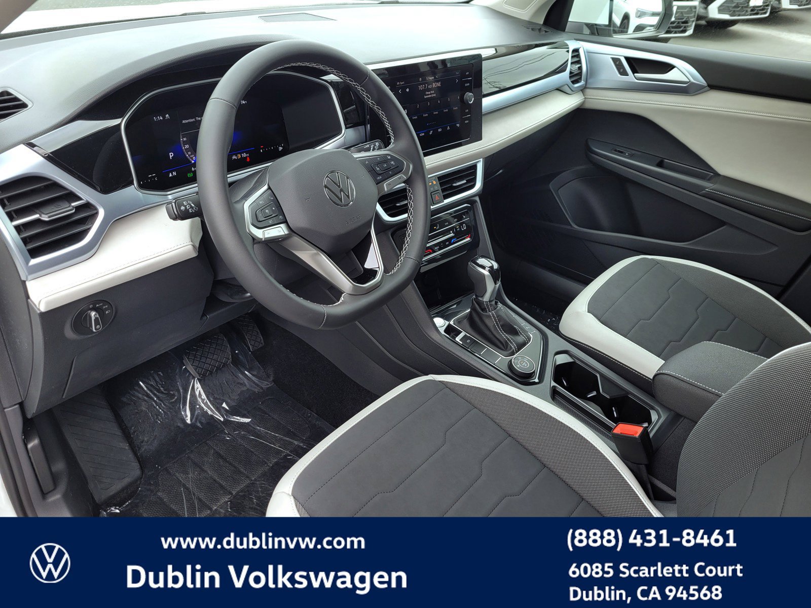 New 2025 Volkswagen Taos SE AWD/4WD image 9