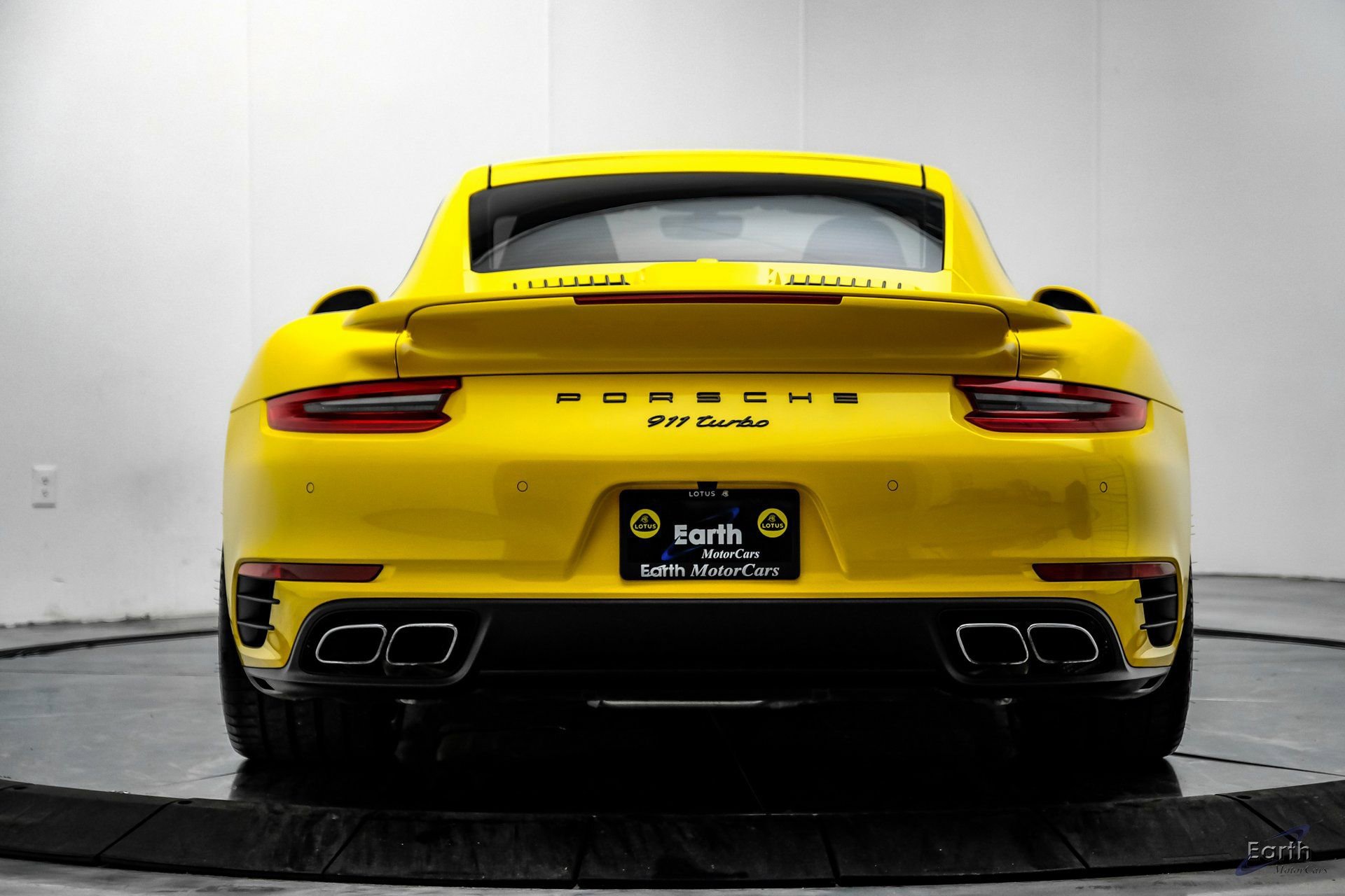 Used 2018 Porsche 911 Turbo S image 13