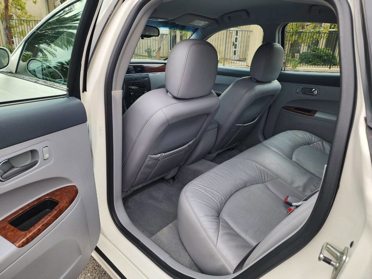 Used 2005 Buick LaCrosse CXS image 27