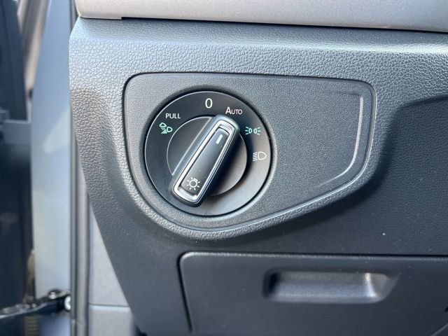 Used 2020 Volkswagen Atlas Cross Sport SE image 10