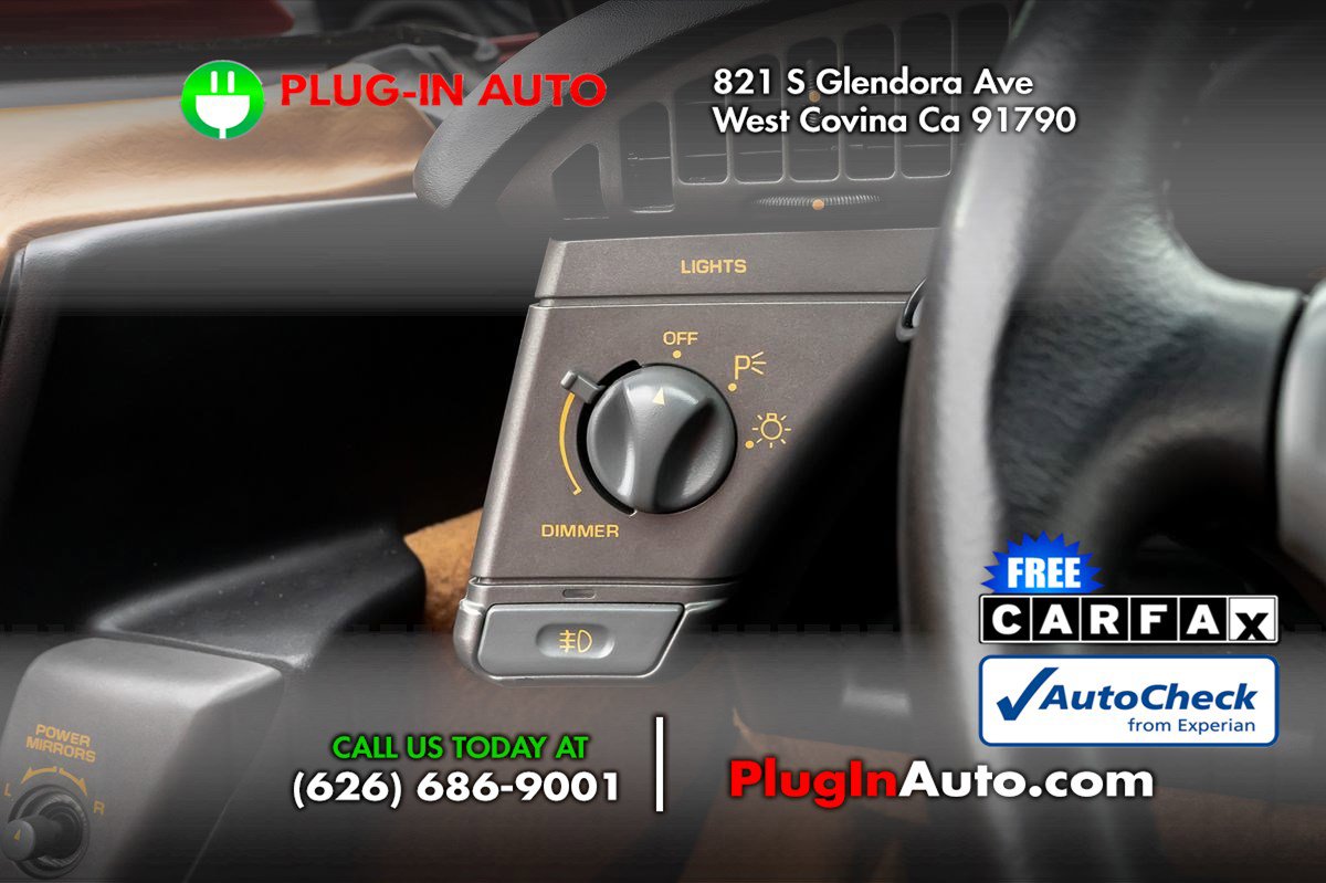 Used 1991 Chevrolet Corvette Coupe image 19