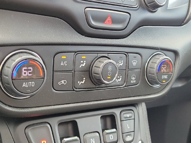 Used 2019 GMC Terrain SLT w/ Preferred Package FWD image 20