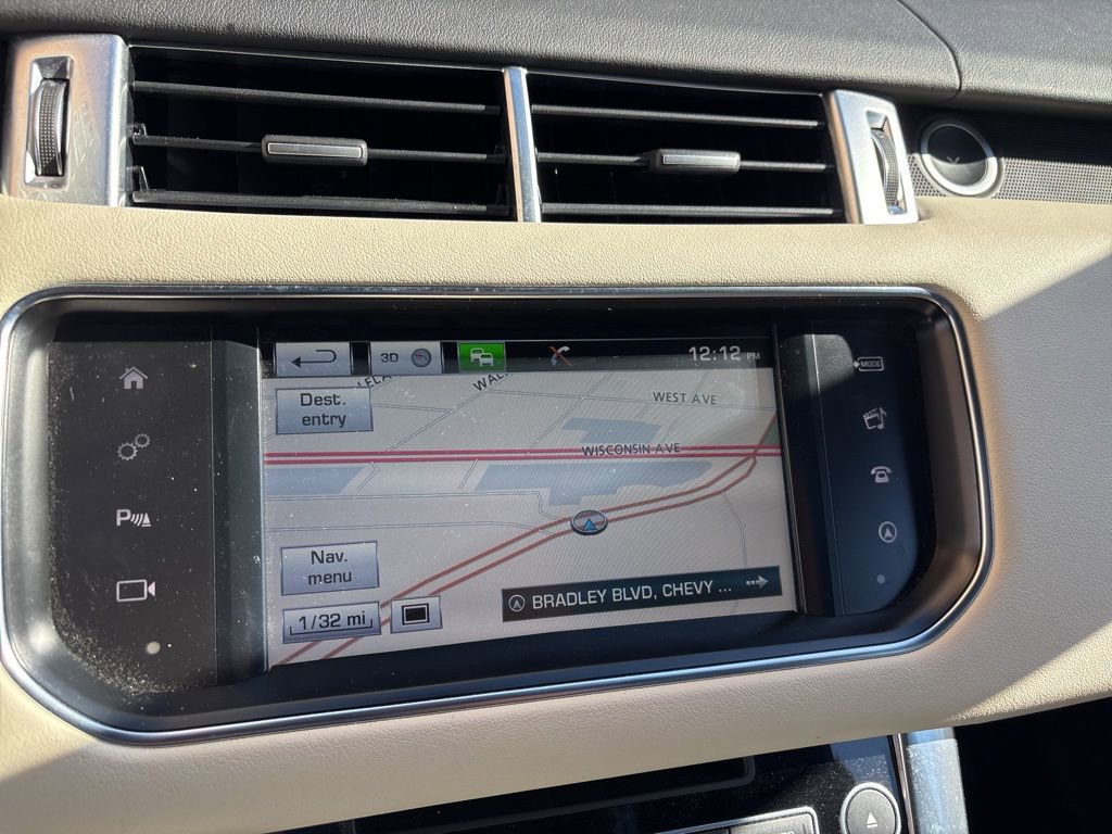 Used 2016 Land Rover Range Rover Sport HSE image 16