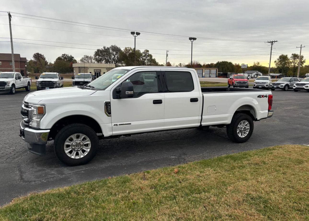 Used 2022 Ford F350 XLT AWD/4WD image 2