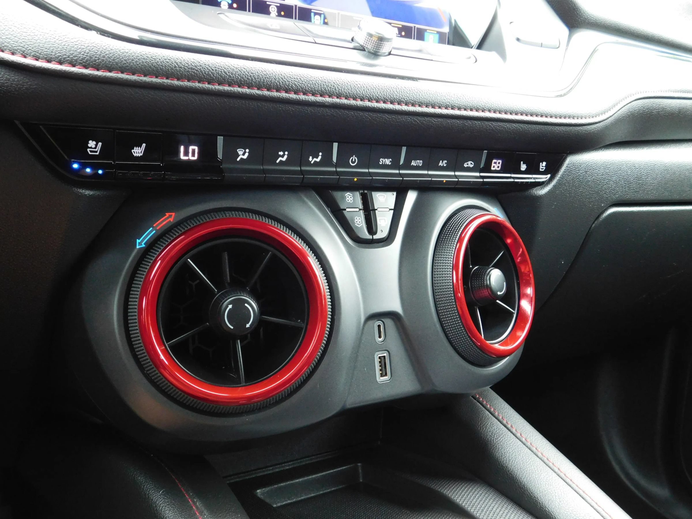 Used 2021 Chevrolet Blazer RS w/ Enhanced Convenience Package AWD/4WD image 24