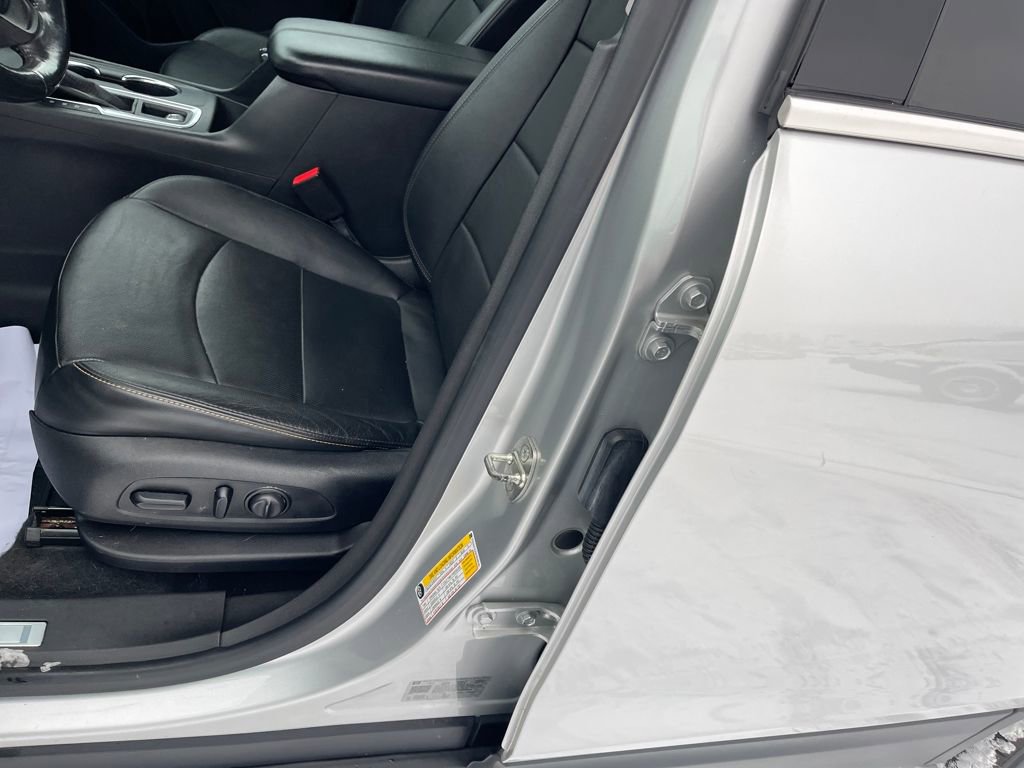 Used 2019 Chevrolet Equinox Premier image 40