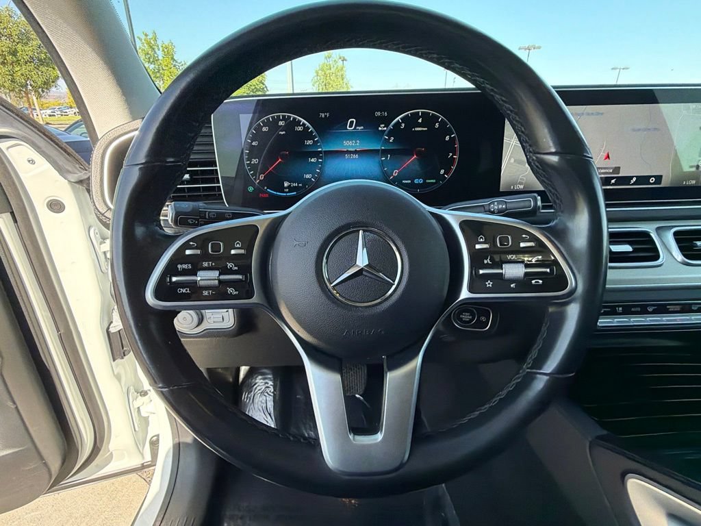 Used 2023 Mercedes-Benz GLS 450 4MATIC image 25