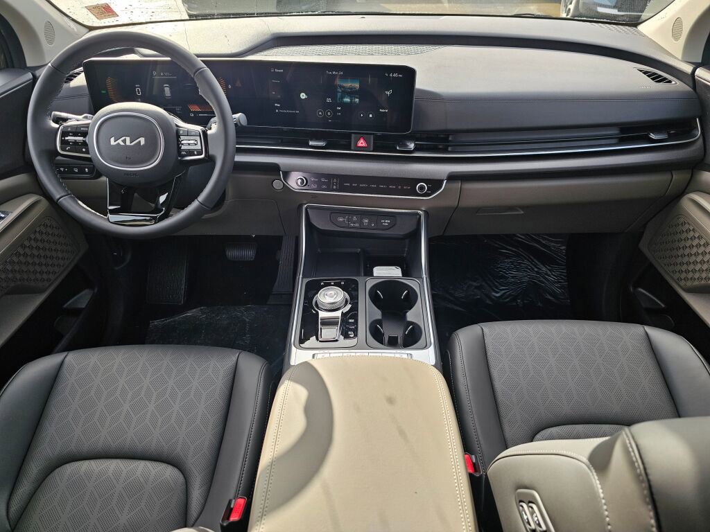 New 2026 Kia Carnival EX image 9