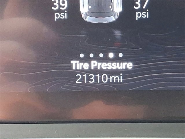 Used 2023 Jeep Grand Cherokee Limited w/ Black Appearance Package image 13