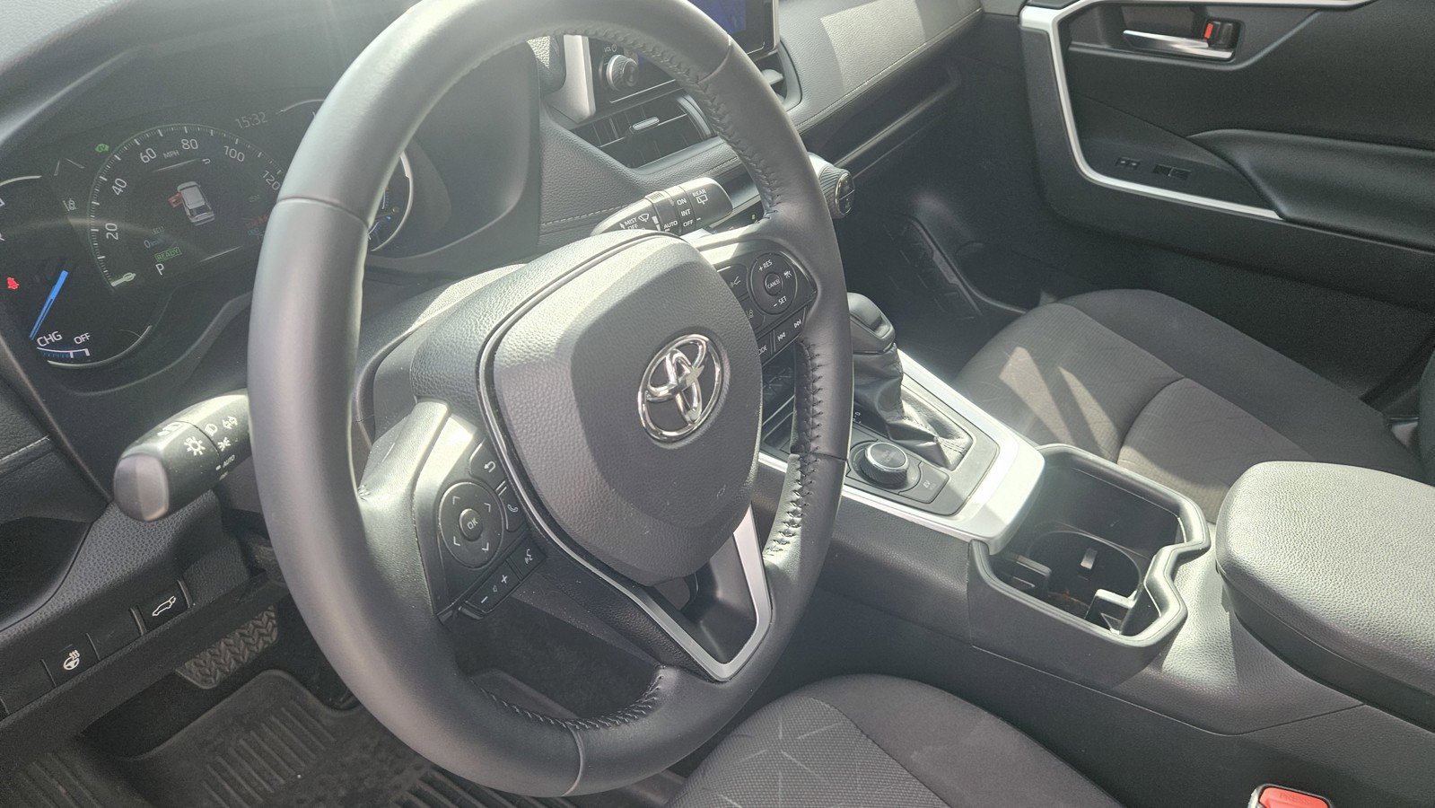 Used 2023 Toyota RAV4 XLE w/ Convenience Package AWD/4WD image 18