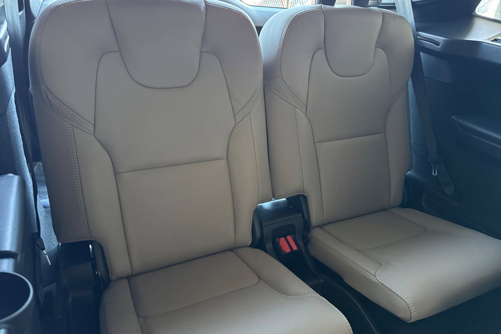 New 2026 Volvo XC90 T8 Ultra image 17