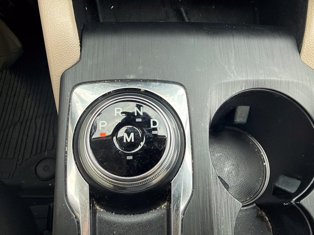 Used 2020 Ford Escape Titanium AWD/4WD image 32