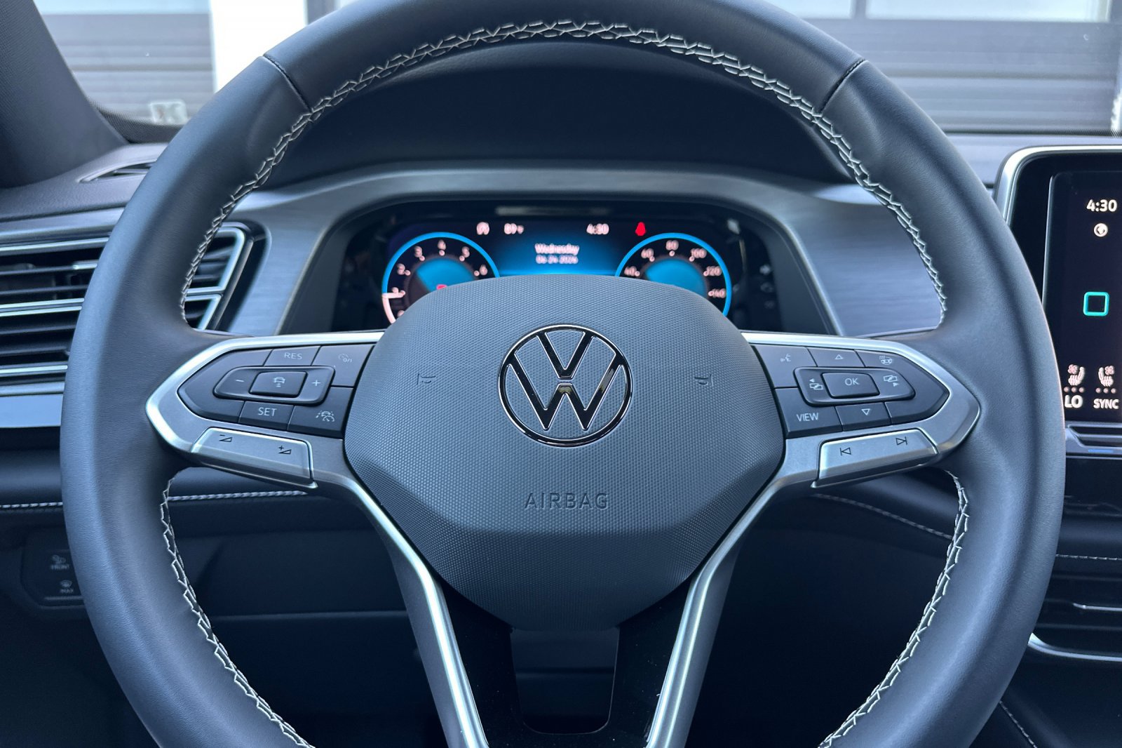 New 2026 Volkswagen Atlas Cross Sport SE AWD/4WD image 23