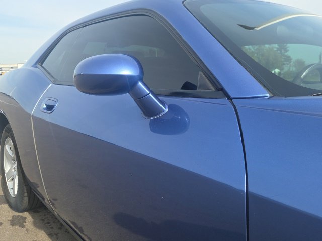 Used 2010 Dodge Challenger SE RWD image 5