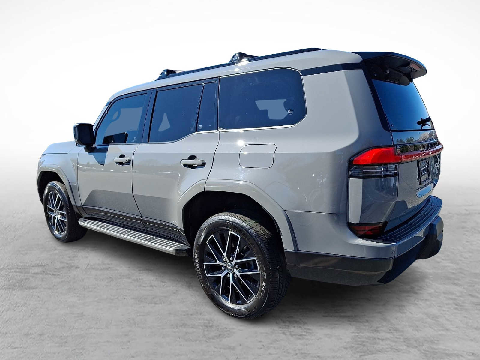 Used 2025 Lexus GX 550 w/ Cold Area Package AWD/4WD image 6