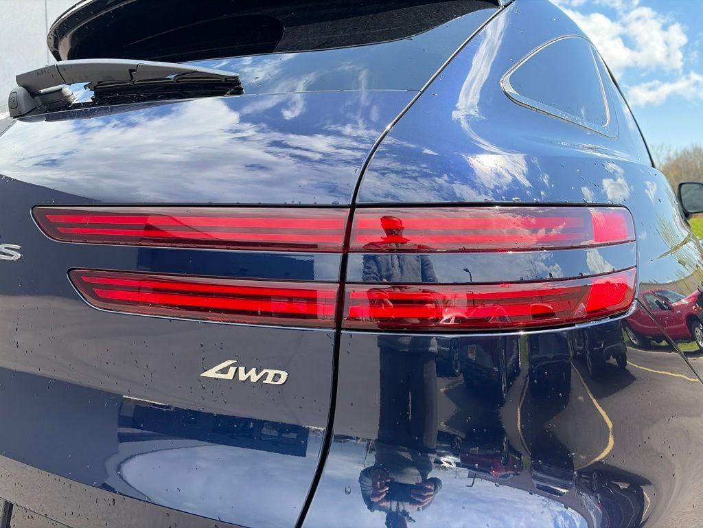 New 2026 Genesis GV70 2.5T Sport Prestige AWD/4WD image 12