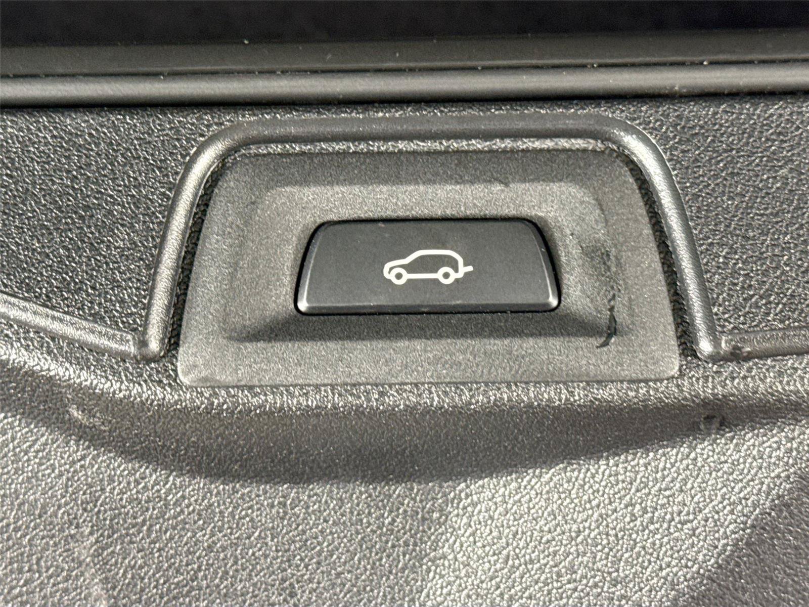 Used 2024 BMW X5 xDrive40i w/ Premium Package AWD/4WD image 41