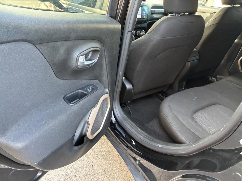 Used 2017 Jeep Renegade Sport w/ Power & Air Group image 18