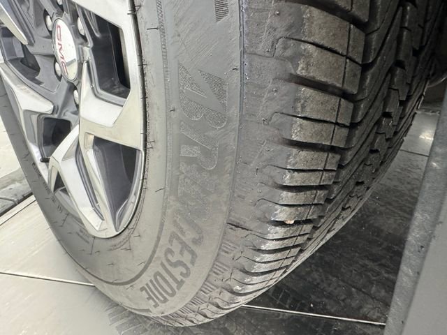 Used 2025 GMC Sierra 1500 SLT RWD image 10