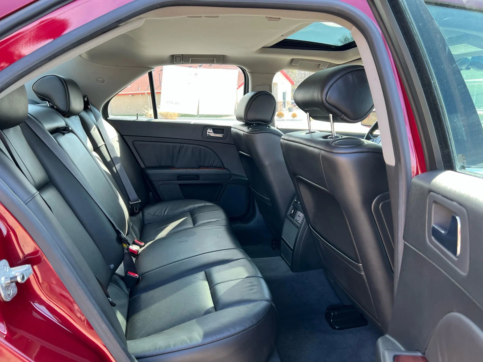Used 2006 Cadillac STS w/ Preferred Equipment Group image 22