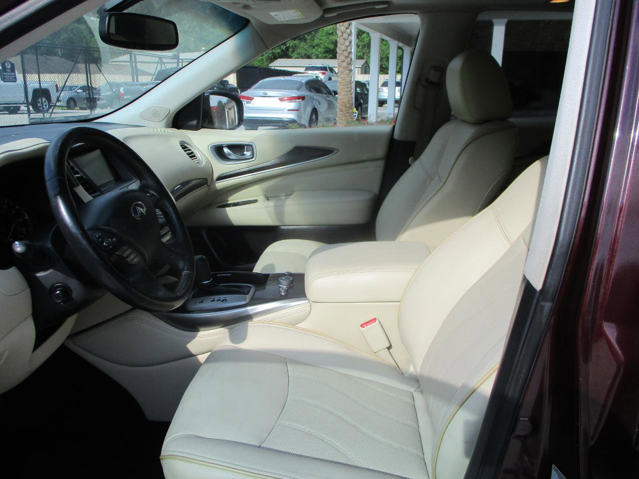 Used 2015 INFINITI QX60 FWD w/ Premium Package image 15