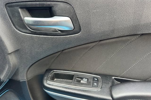 Used 2018 Dodge Charger SXT Plus w/ Performance Handling Group RWD image 19