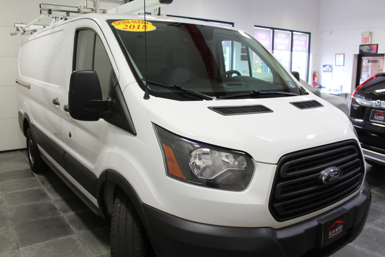 Used 2018 Ford Transit 250 130 Low Roof image 3