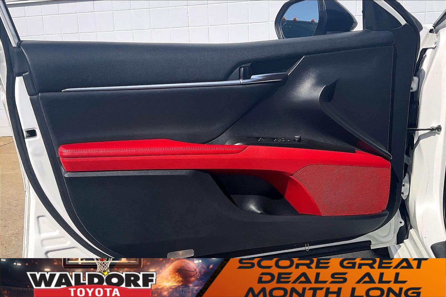 Used 2022 Toyota Camry XSE w/ Navigation Package image 28