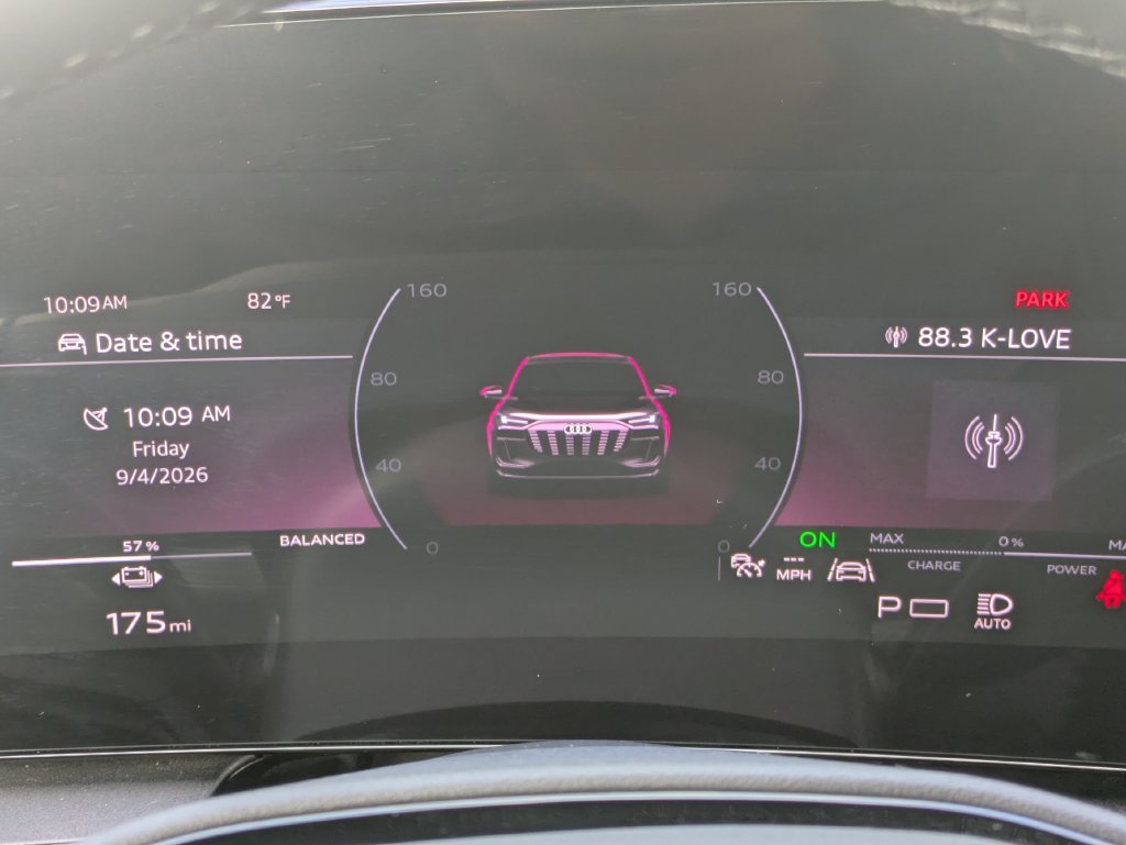 Used 2025 Audi Q6 e-tron Premium Plus w/ Premium Plus AWD/4WD image 36