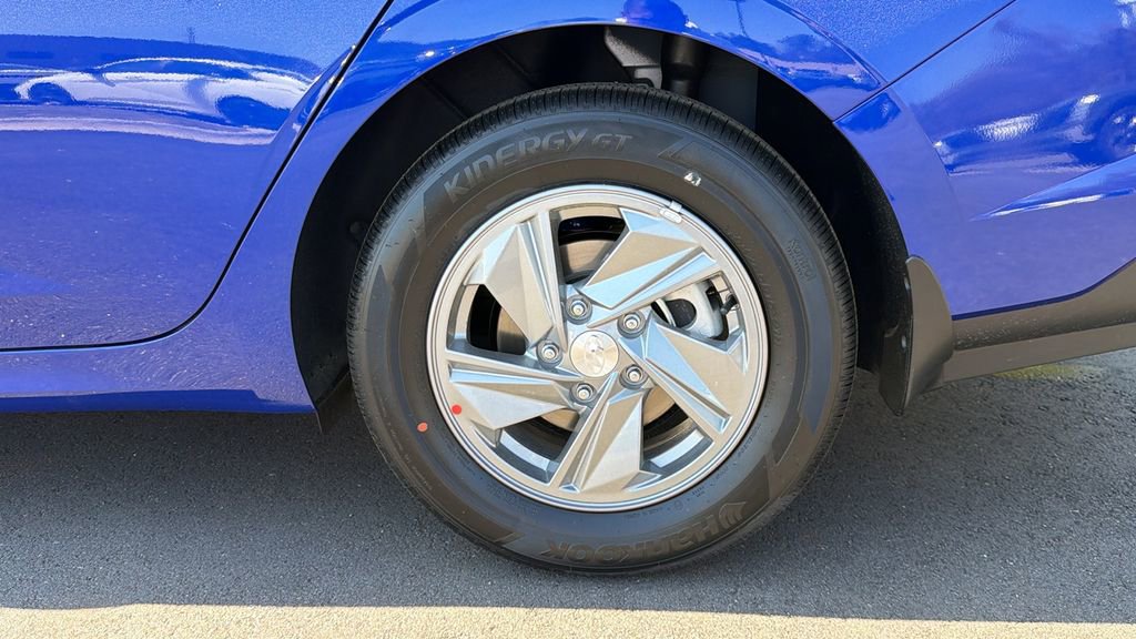 New 2026 Hyundai Elantra SE image 18