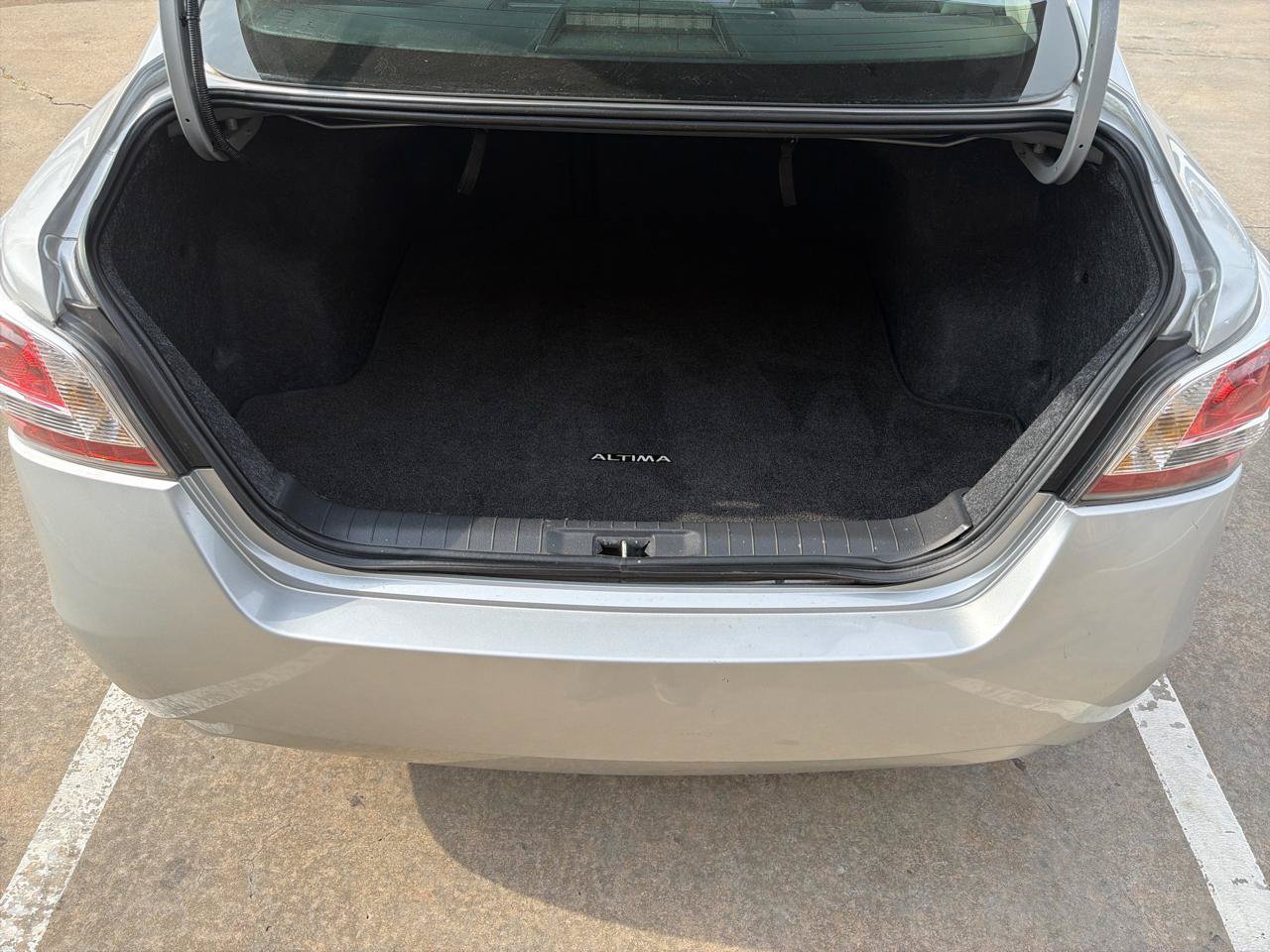 Used 2015 Nissan Altima 2.5 S w/ Power Driver Seat Package FWD image 29