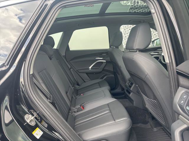 Certified 2025 Audi Q5 Premium Plus w/ Premium Plus AWD/4WD image 13